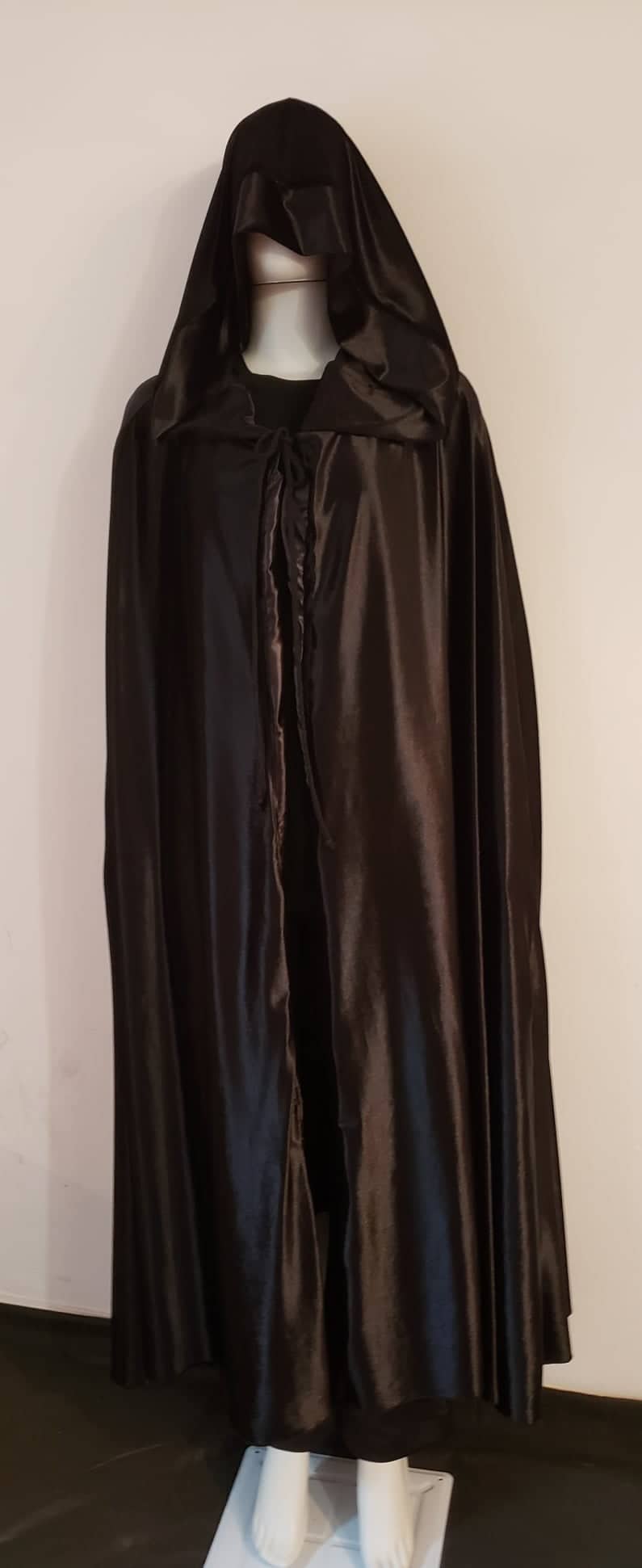 Capa Exû do Cemitério - Roupas de Umbanda Terreiro Sacerdote Religiao Afro