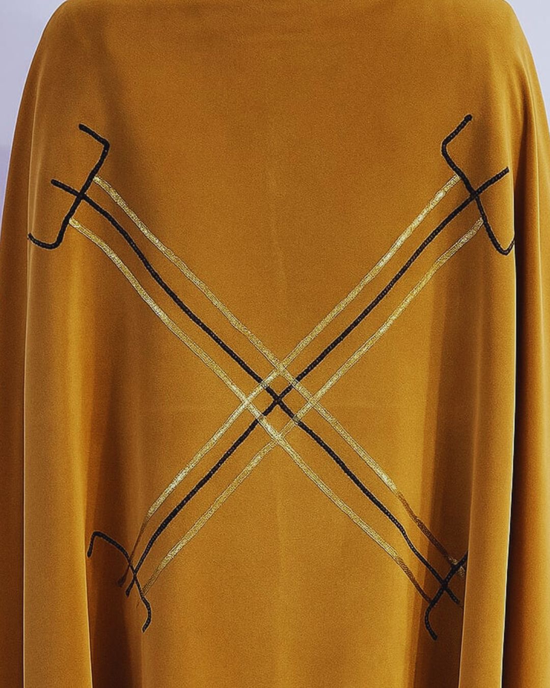 Capa Exu Veludo Dourado - Roupas de Umbanda Ritual Pai de Santo Cerimonial Sacerdote Sacerdotiza Gira Esquerda