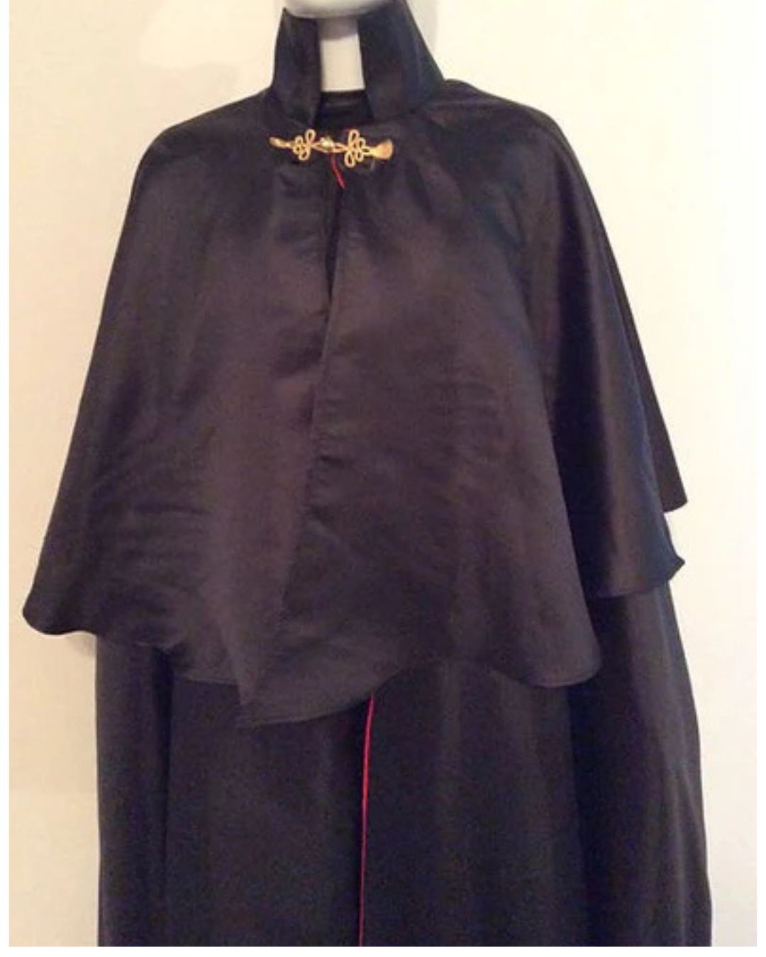 Capa de Exu 7 Encruzilhadas Roupas de Umbanda Terreiro Gira Esquerda Cambone Medium Sacerdote