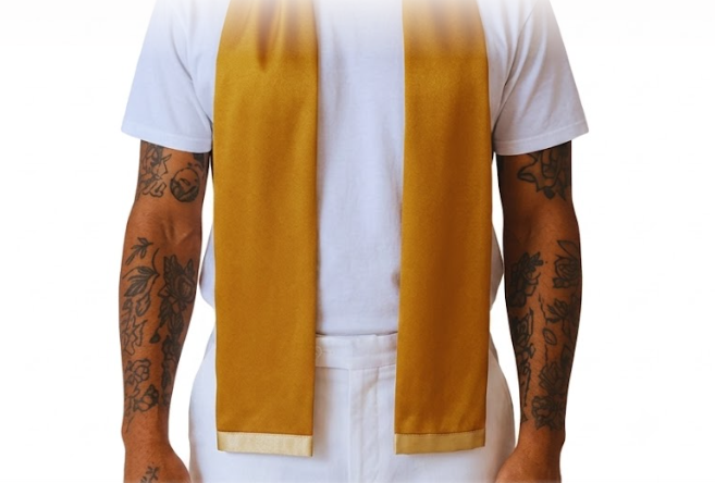 Kit Sacerdotal Masculino Dourado Filá e Estola Turbante Sacerdote Pai de Santo Roupas de Umbanda Terreiro