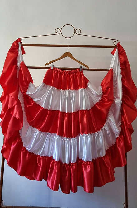 Conjunto Cigano de Maria Navalha Blusa Saia Roupas Umbanda Axê Ciganos Terreiro Gira Medium Sacerdotiza Ritual Ceremônia