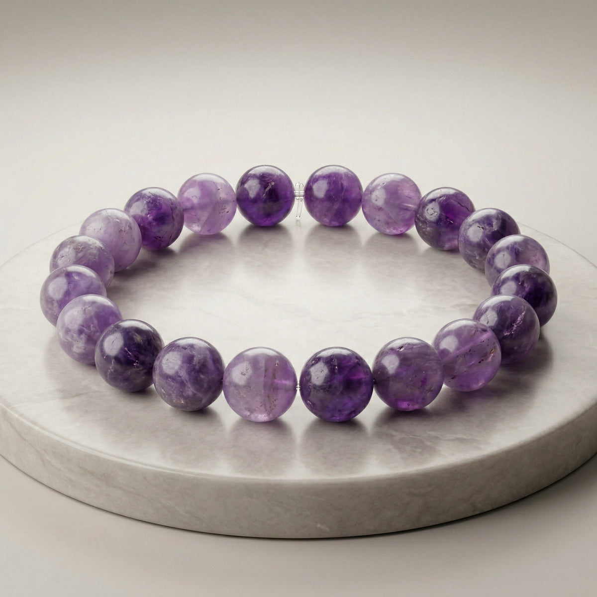 Pulseira de Ametista Natural – Trono da Evolução - Pai Obaluaiê -Proteção e Elevação Espiritual |Roupas de Umbanda