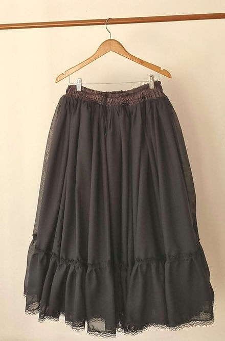 Saia Maria Quitéria das 7 Encruzilhadas Roupas Umbanda Axê Terreiro Gira Esquerda Desenvolvimento Mediúnico Sacerdotiza Ritual Iniciação