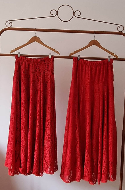 Saia Pombagira 7 Rosas Roupas Umbanda Axê Gira Esquerda Terreiro Sacerdotiza Medium Celebração Ritual Iniciação