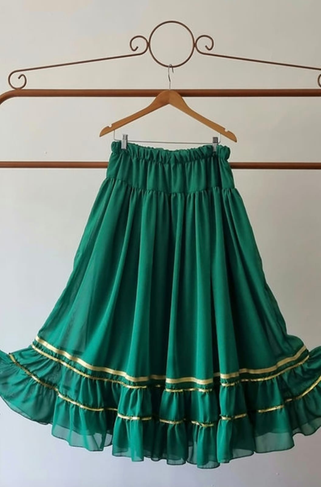 Saia Rainha das Matas Roupas Umbanda Axê Terreiro Sacerdotiza Medium Desenvolvimento