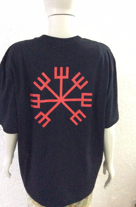 Camiseta Tronos de Deus Preta