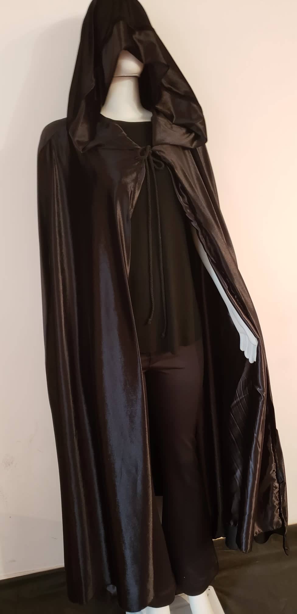 Capa Exû do Cemitério - Roupas de Umbanda Terreiro Sacerdote Religiao Afro