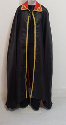 Capa de Exu Abre Caminhos Roupas Umbanda Axê Terreiro Gira Esquerda Sacerdote Ceremonia Ritual Medium