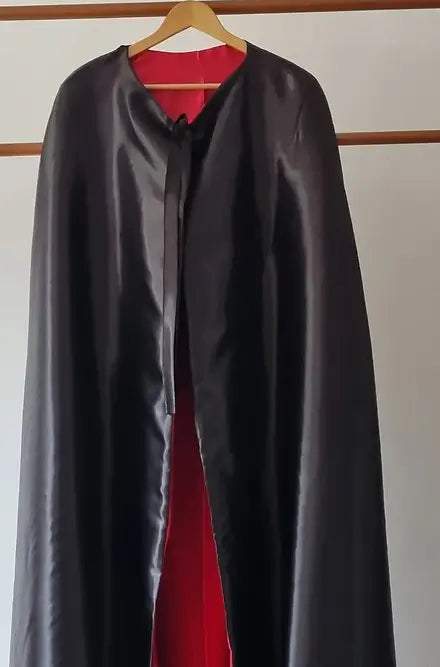 Capa de Exu da  Calunga Roupas Umbanda Axê Terreiro Gira Esquerda Sacerdote Medium 