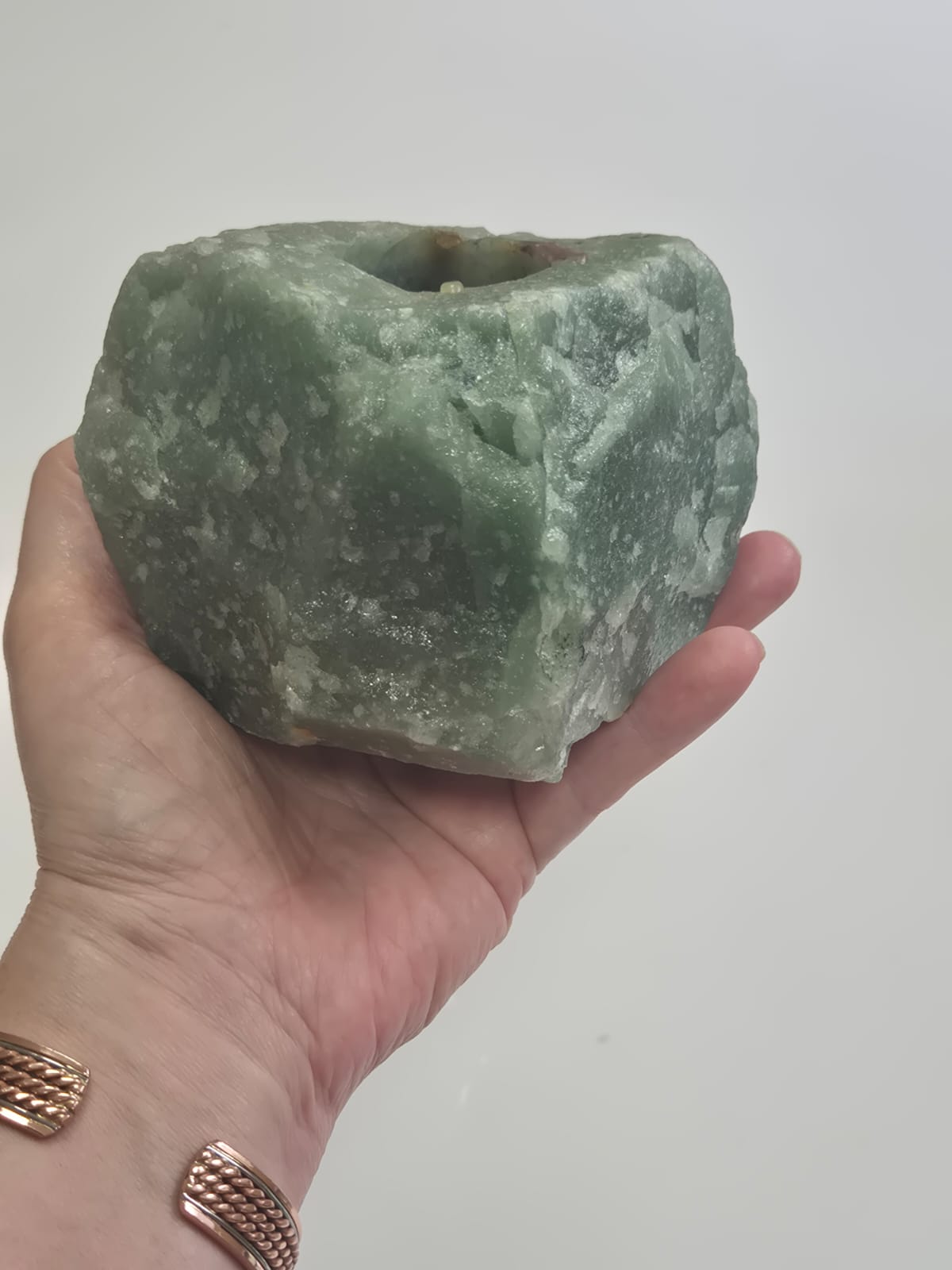Castiçal em Quartzo Verde Natural para decoração em pedra natural.