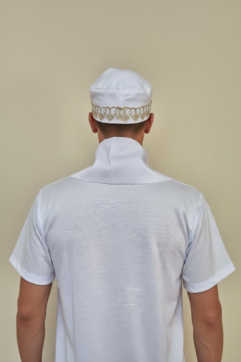 Filá e estola premium masculina  confeccionados em tecido branco.