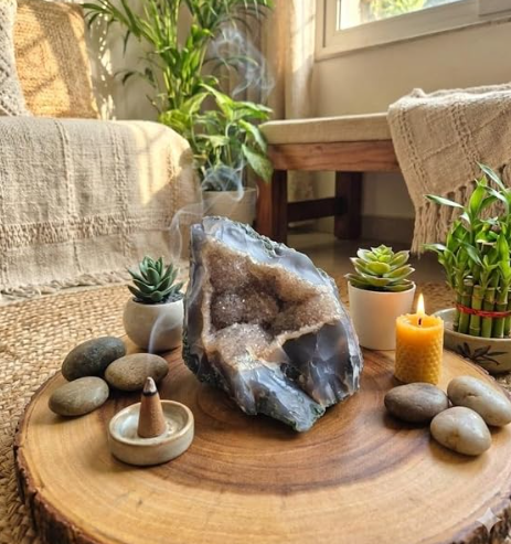 Geodo de Ágata Fumê Natural – Peça Única com Cristais Internos, 1,02 kg – Trono da Geração -  Mãe Yemanjâ -Decoração, Energia e Colecionismo - Roupas do Axê 