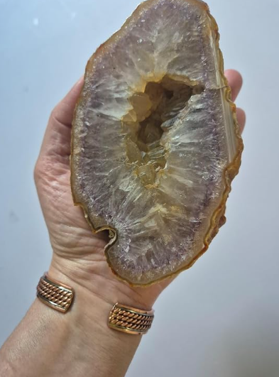 Porta-Incenso em Ágata Natural Premium – Pedra do Trono da Evolução de Pai Obaluaiê e Mãe Nanã
