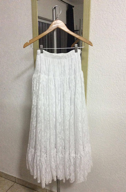 Saia de Renda Rodada Feminina Roupas Brancas Umbanda Terreiro Sacerdotiza Medium 