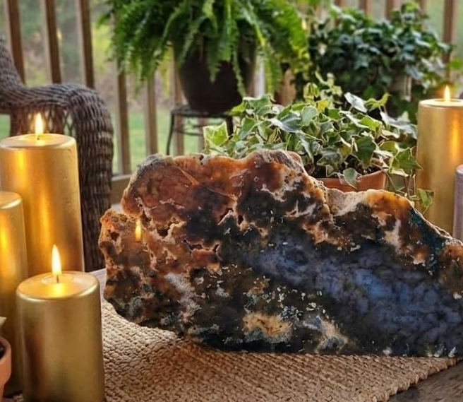 Ágata Musgo Natural Premium 1,445 kg – Tronos do Conhecimento e da Evolução